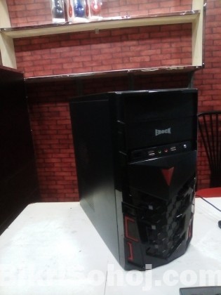 Gigabyte 3GB Ram, 500 GB WD HDD